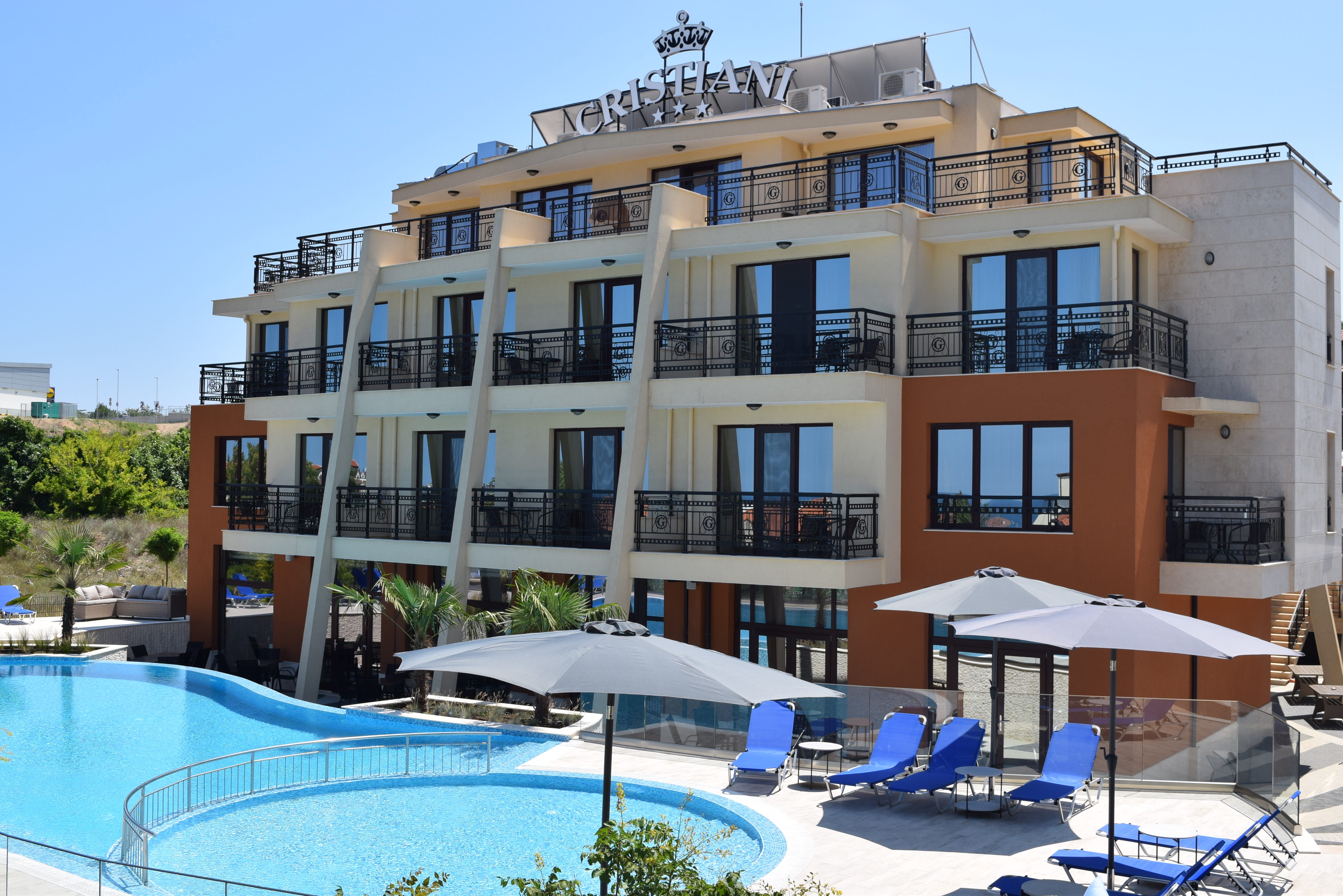Hotel Cristiani-Kompleks hotela.JPG