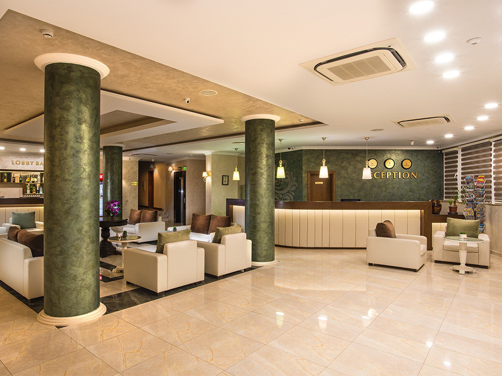 Hotel Miramar-Recepcija.jpg