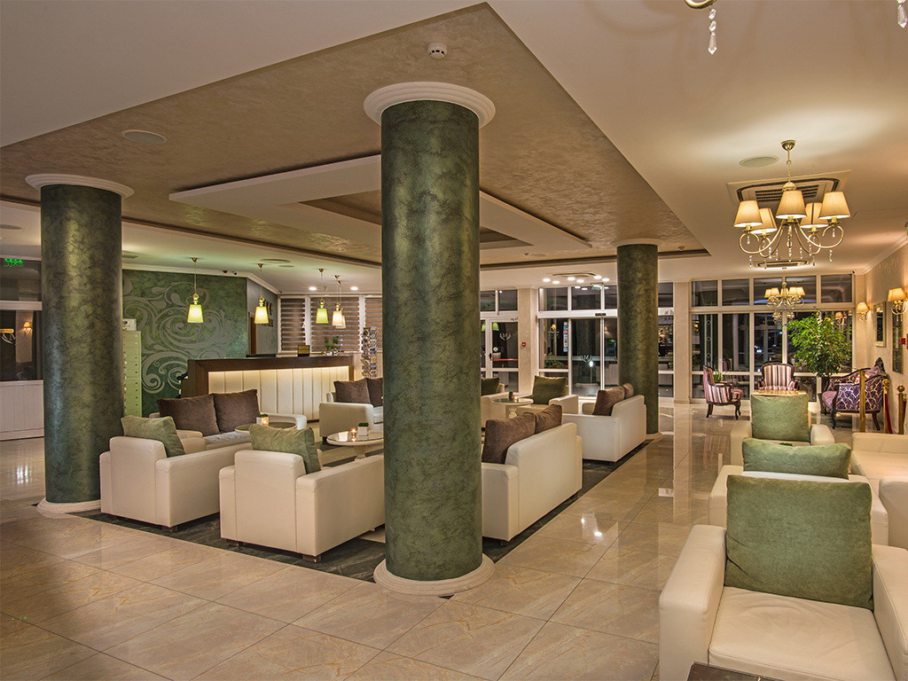Miramar Hotel-Lobby.jpg