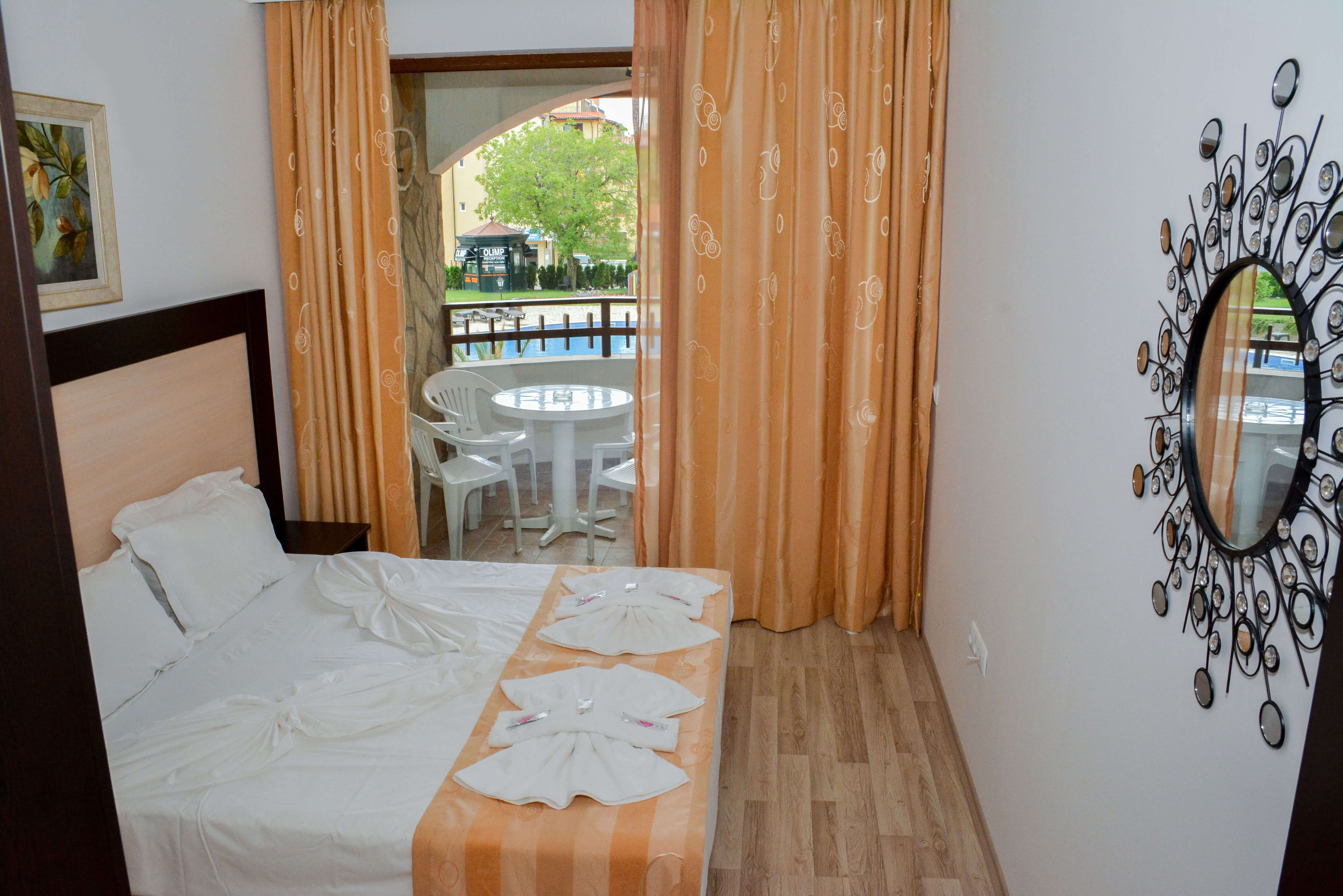 Olymp Apart Hotel-Dvosoban apartman bazen.jpg