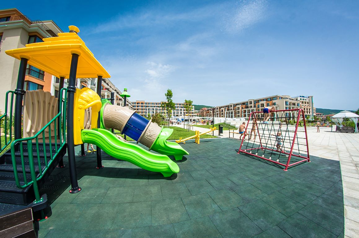 Hotel Premier Fort Beach Apart-Decije igraliste.jpg