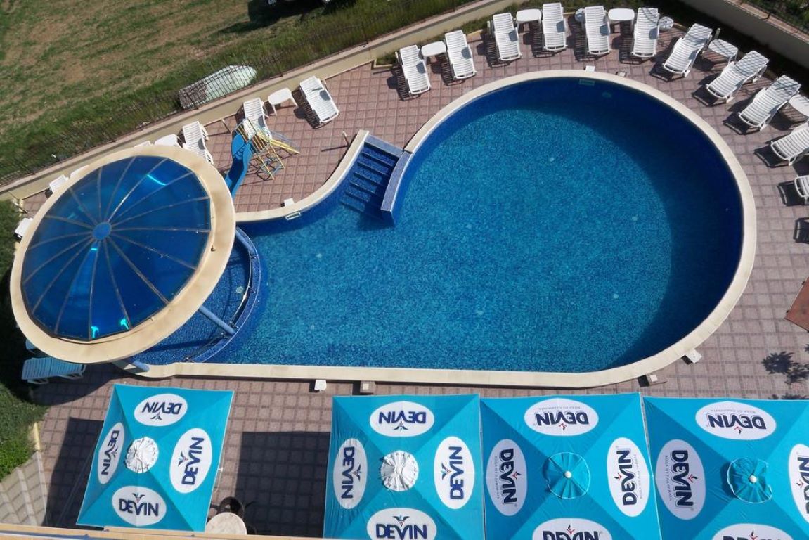 Hotel Preshev-Bazen.jpg
