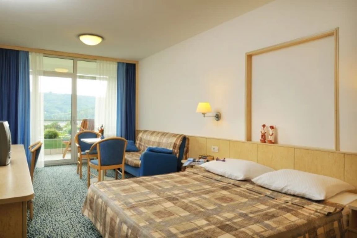 Svoboda Hotel-Comfort plava soba.jpg