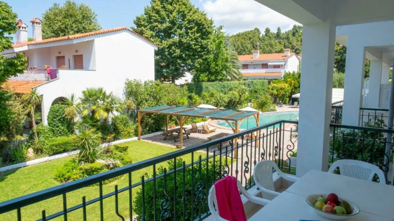 Hotel Aristidis Fourka-Pogled na okolinu.jpg