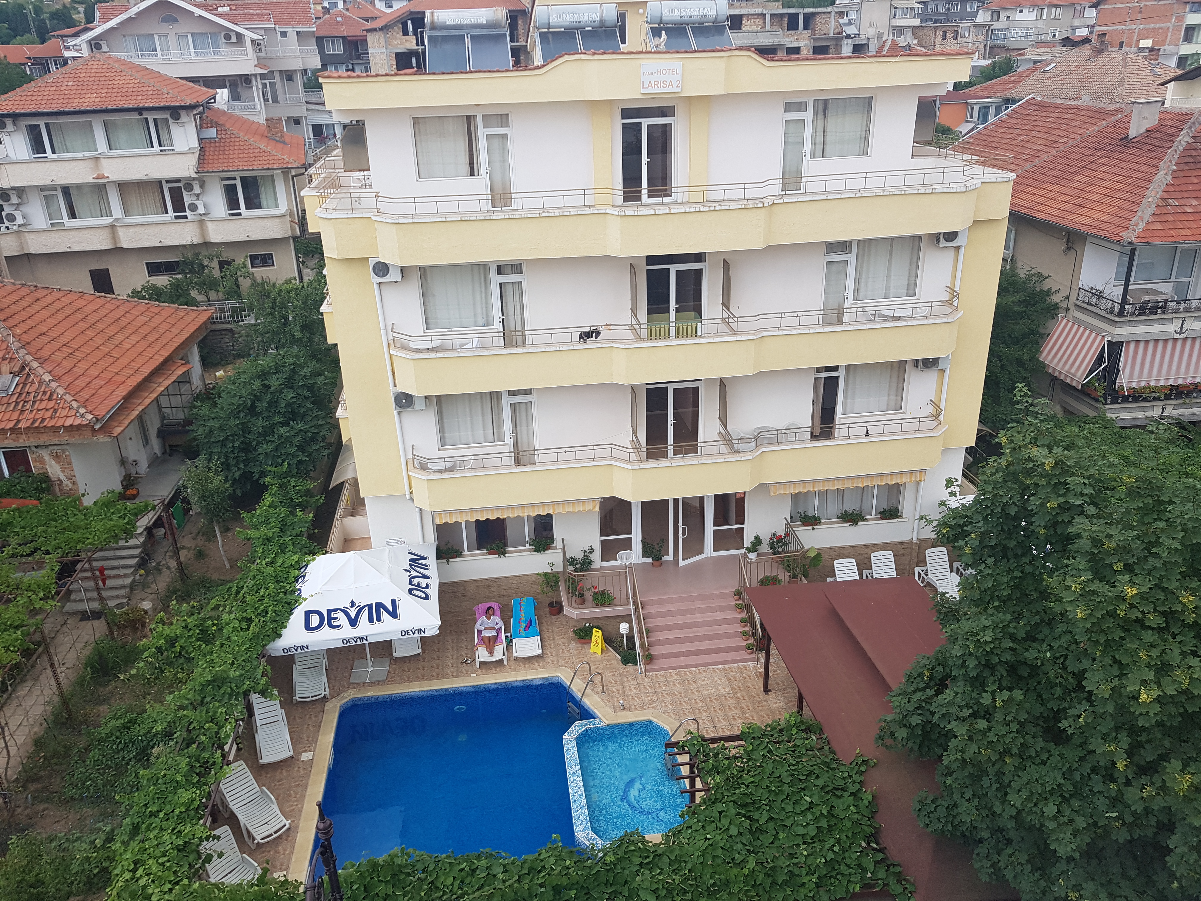 Larisa Hotel-Okolina hotela.jpg