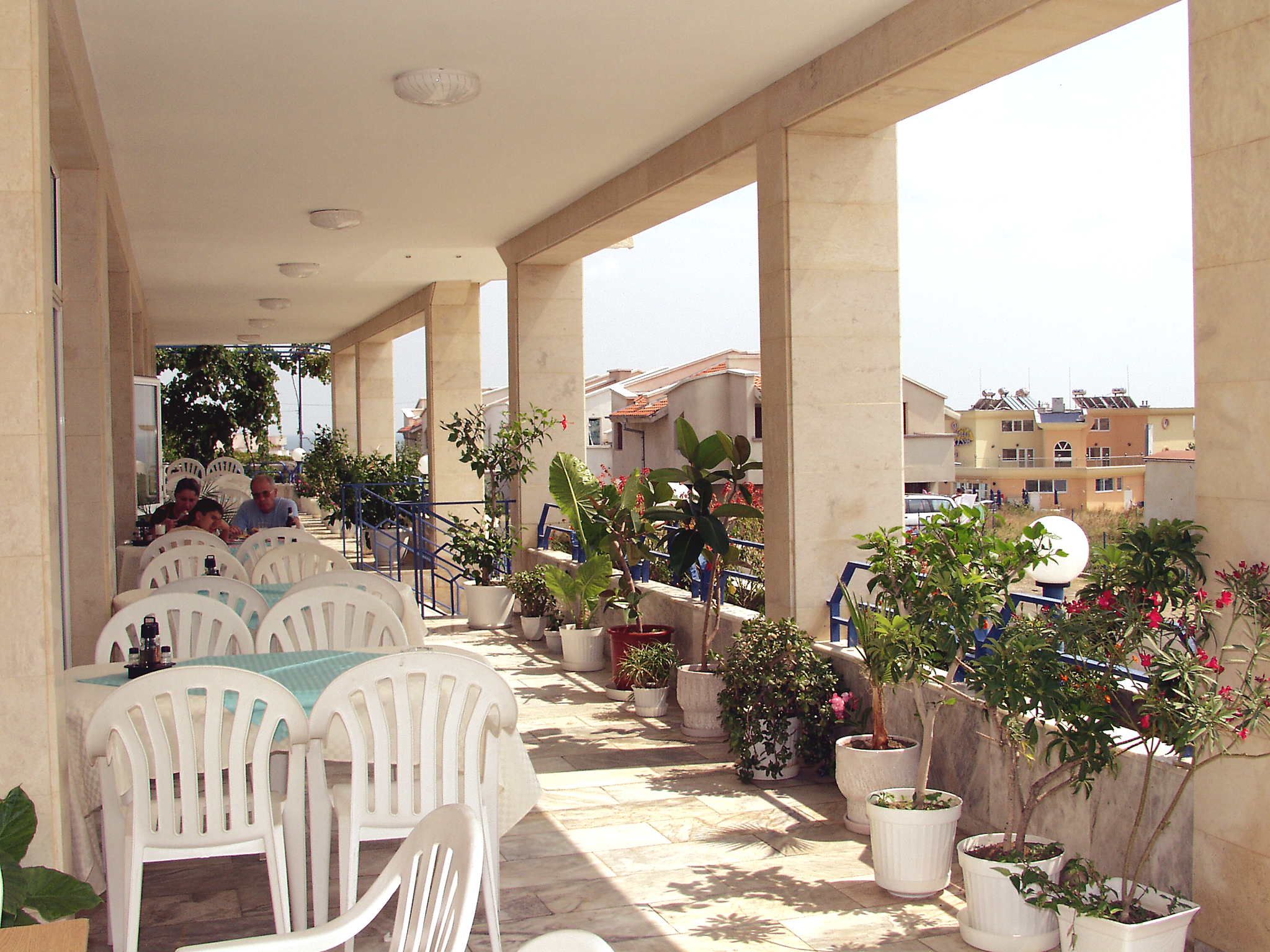 Larisa Hotel-Terasa.jpg