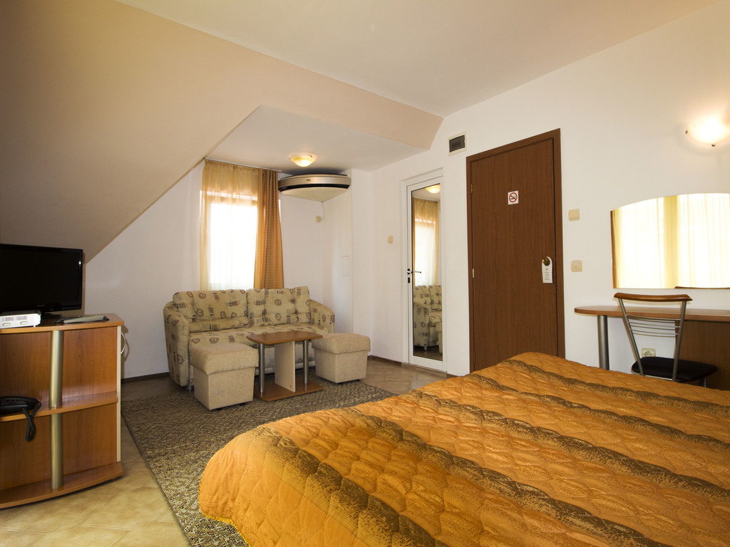 Venera Family Hotel-Juniro suite.jpg
