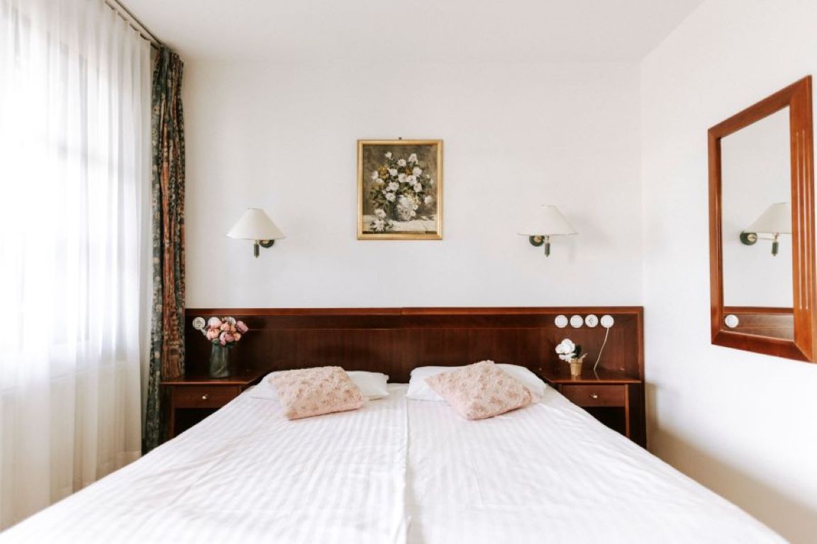 Toplice Hotel-Standardna soba depadanse.jpg