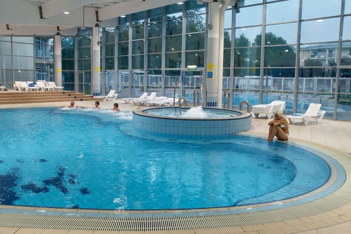 Toplice Hotel-Termalni bazen.jpg