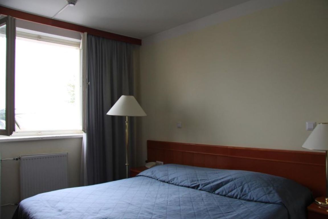 Aquapark Hotel Zusterna-Soba bez balkona.jpg