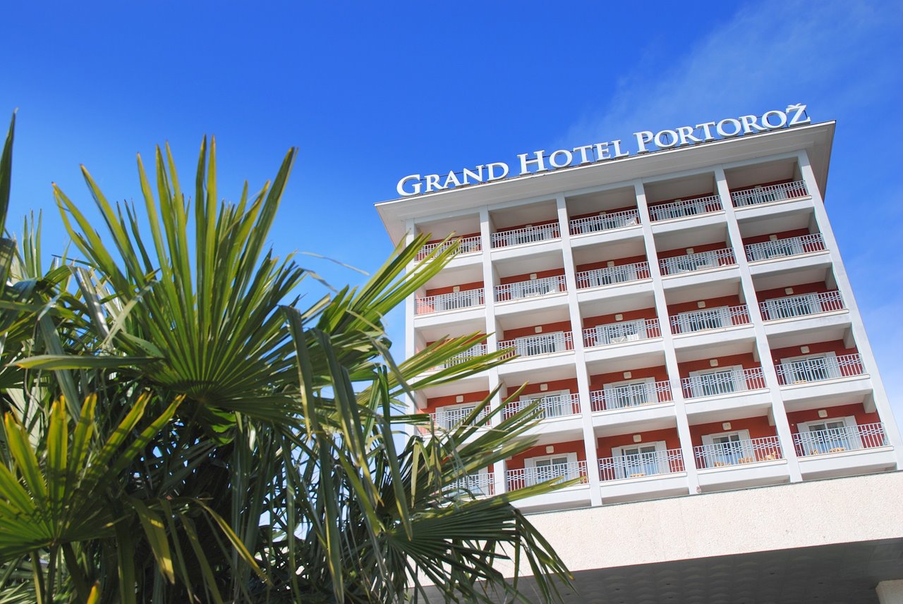Grand Hotel Portorož-Spoljasnji izgled.jpg