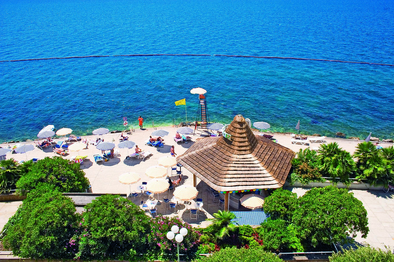 Grand Hotel Bernardin-Plaza.jpg