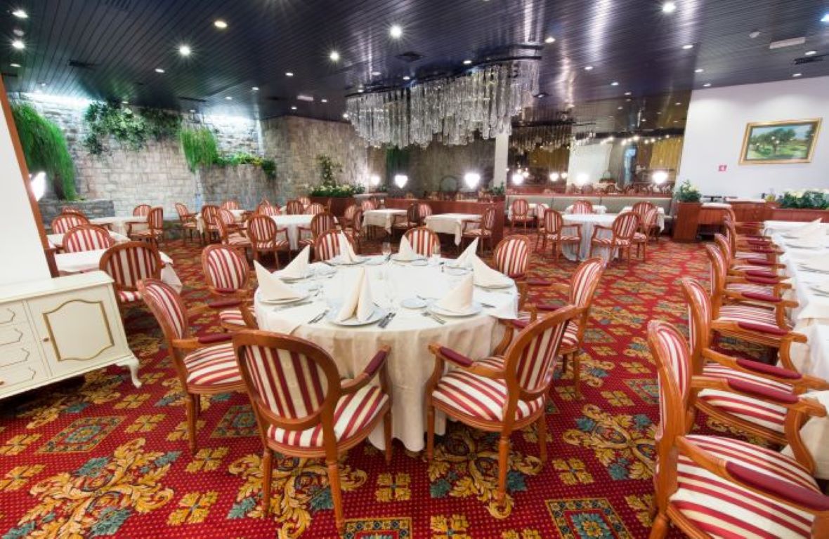 Hotel Grand Bernardin-Restoran.jpg