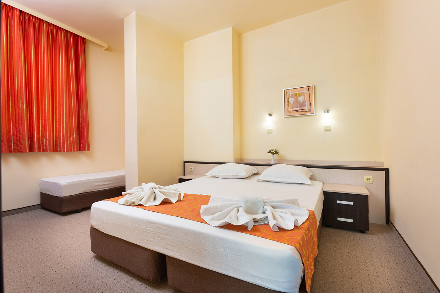 Julia Hotel-Apartman.jpg