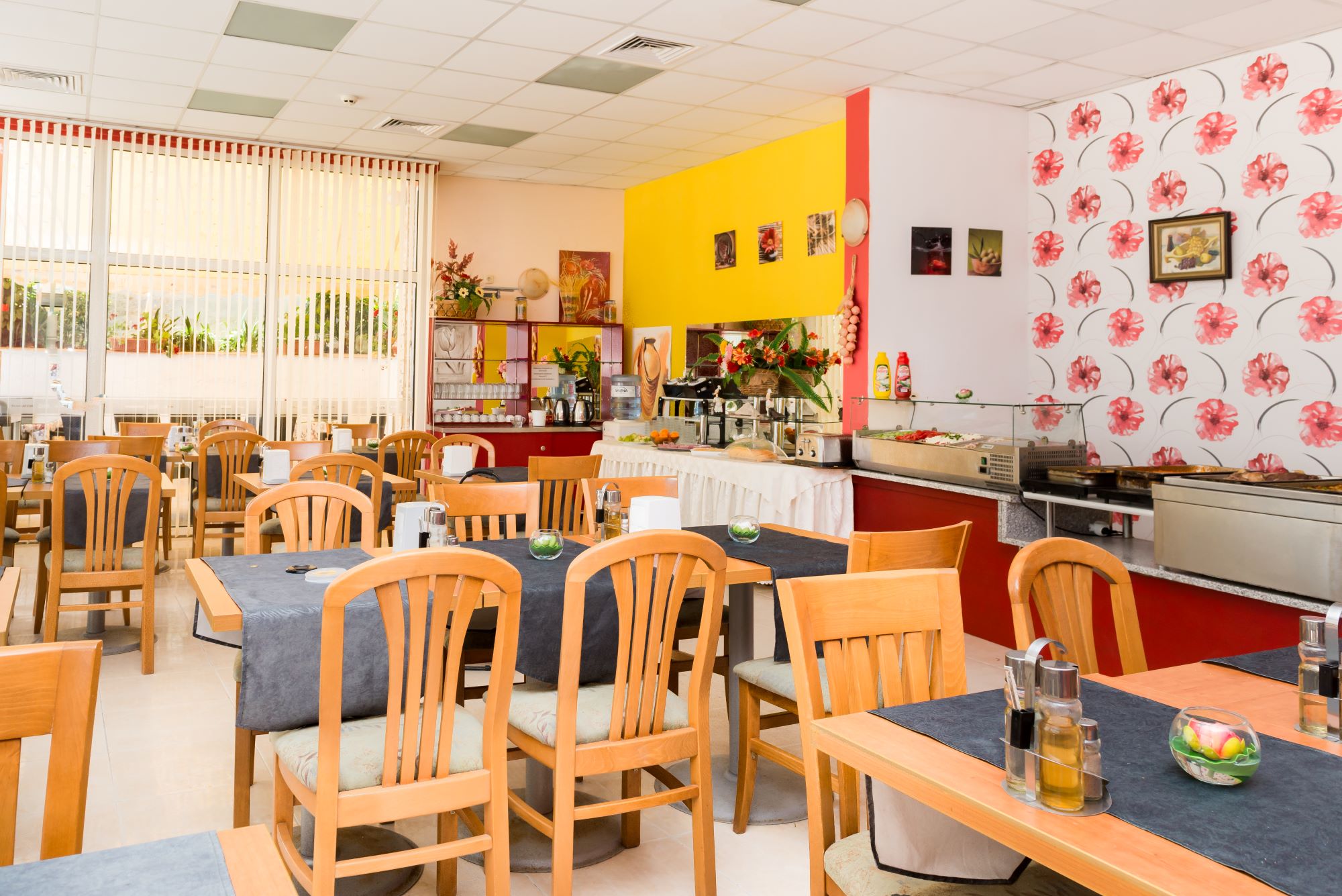 Hotel Iris-Restoran.jpg