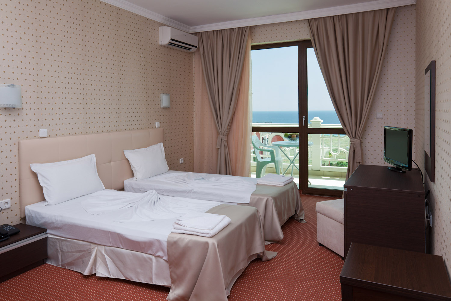 Saint George Palace Resort & Spa Hotel-Standardna soba.jpg