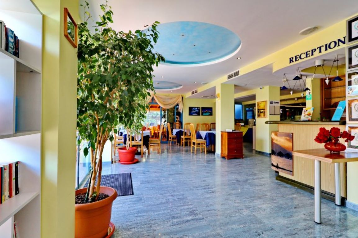 Hotel Bora Bora-Recepcija.jpg