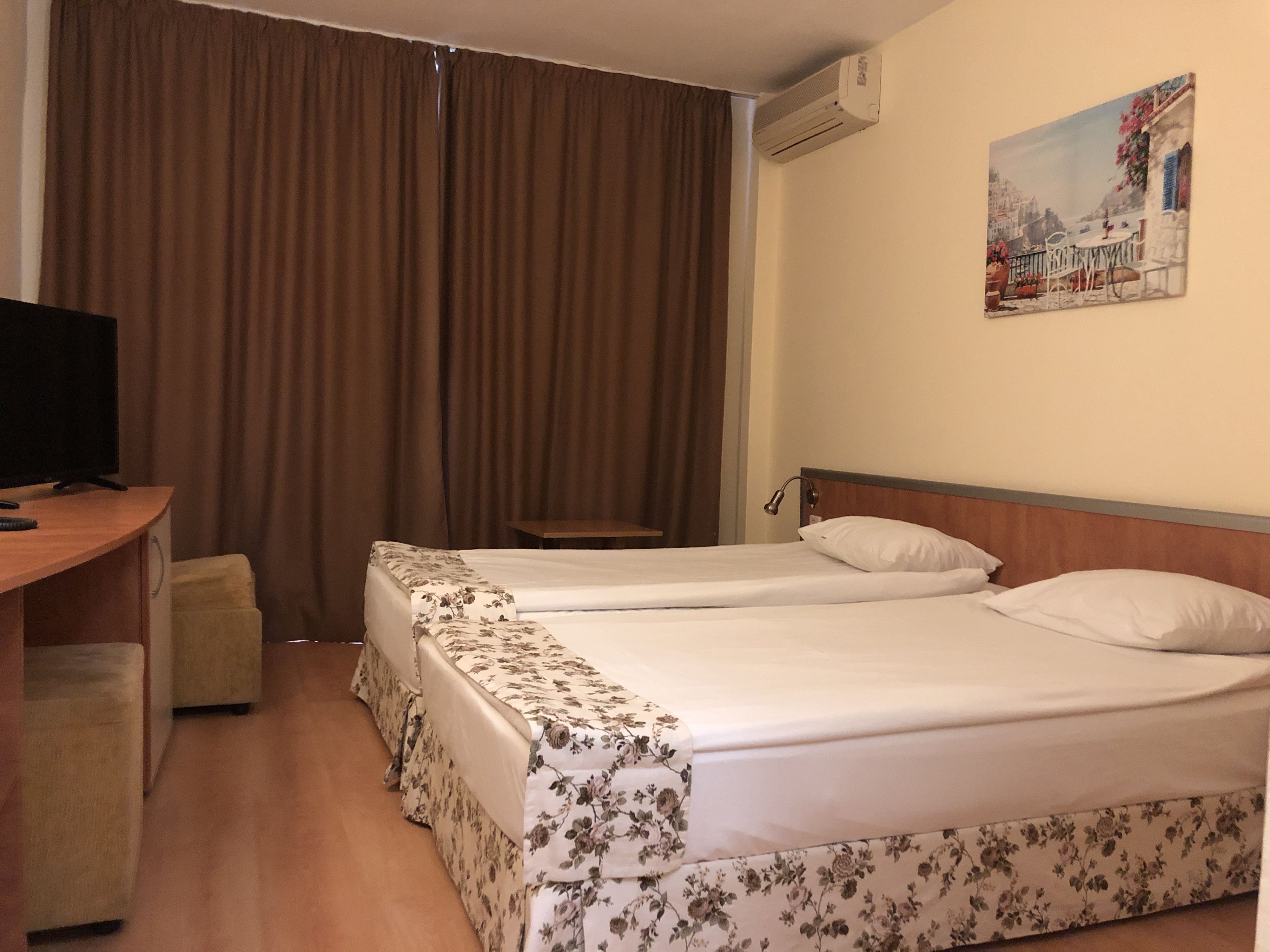 Hotel Atol-Standardna soba.jpg