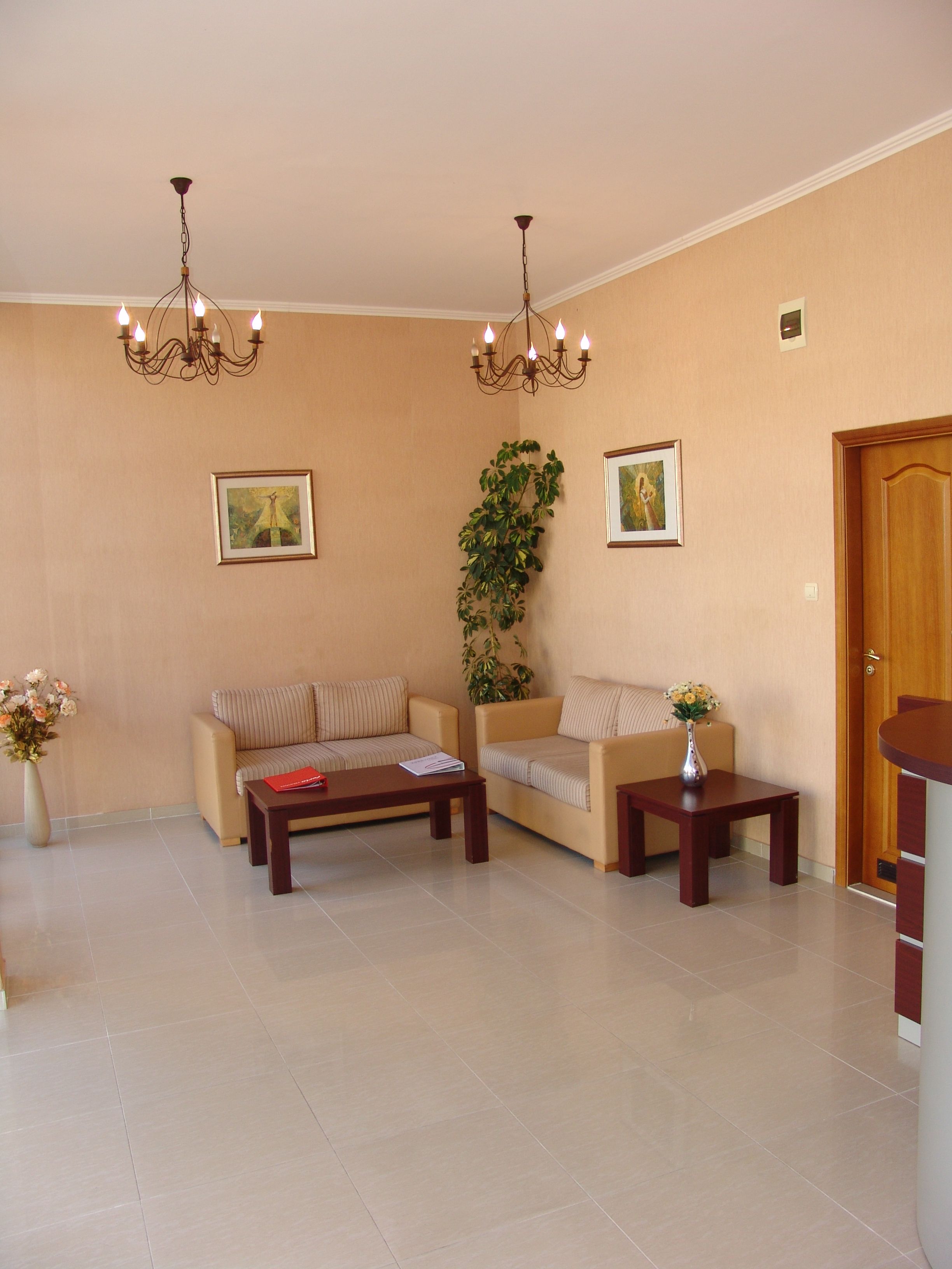 Efir I Aparthotel-Lobby.JPG