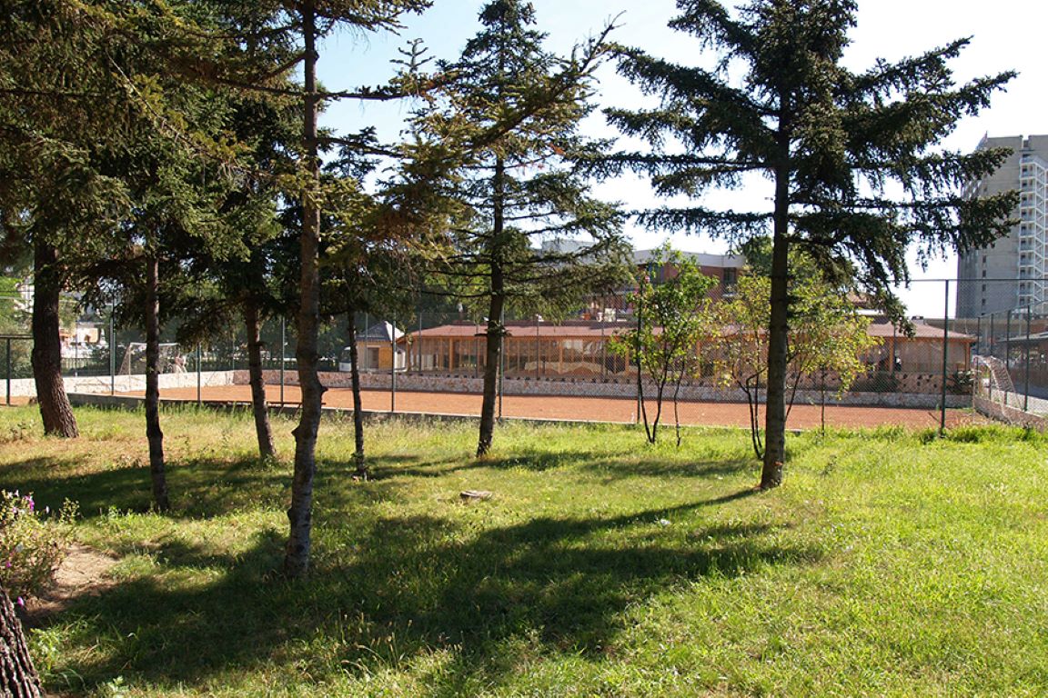 Balaton Hotel-Teniski teren.jpg