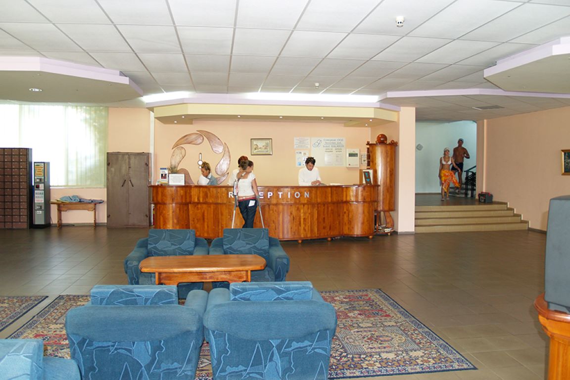 Hotel Balaton-Recepcija.jpg