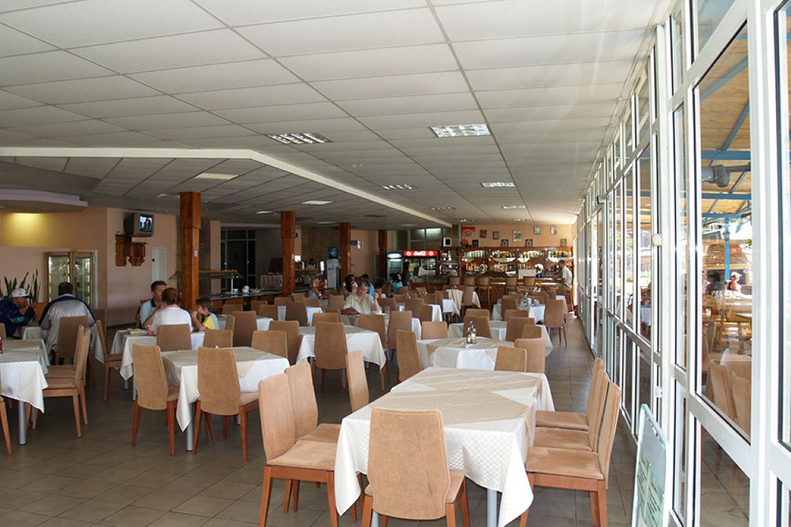 Hotel Balaton-Restoran.jpg