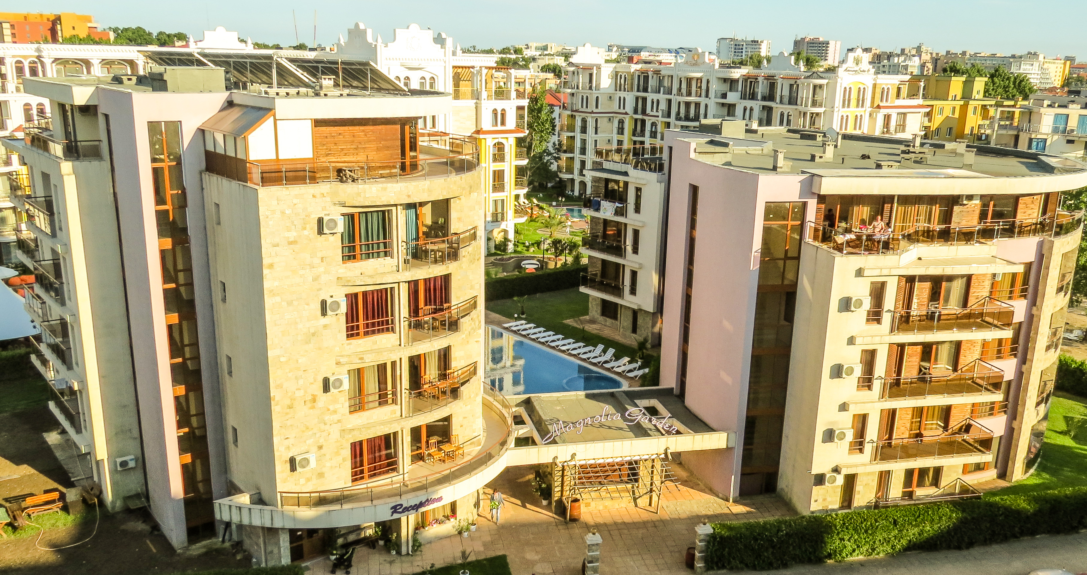 Magnolia Garden Hotel-Spoljasnji izgled.jpg