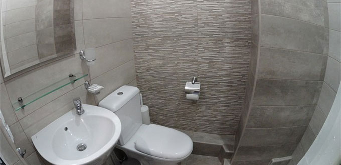 Hotel Erato bathroom.jpg