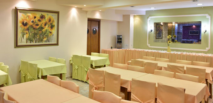 Hotel Erato restaurant.jpg