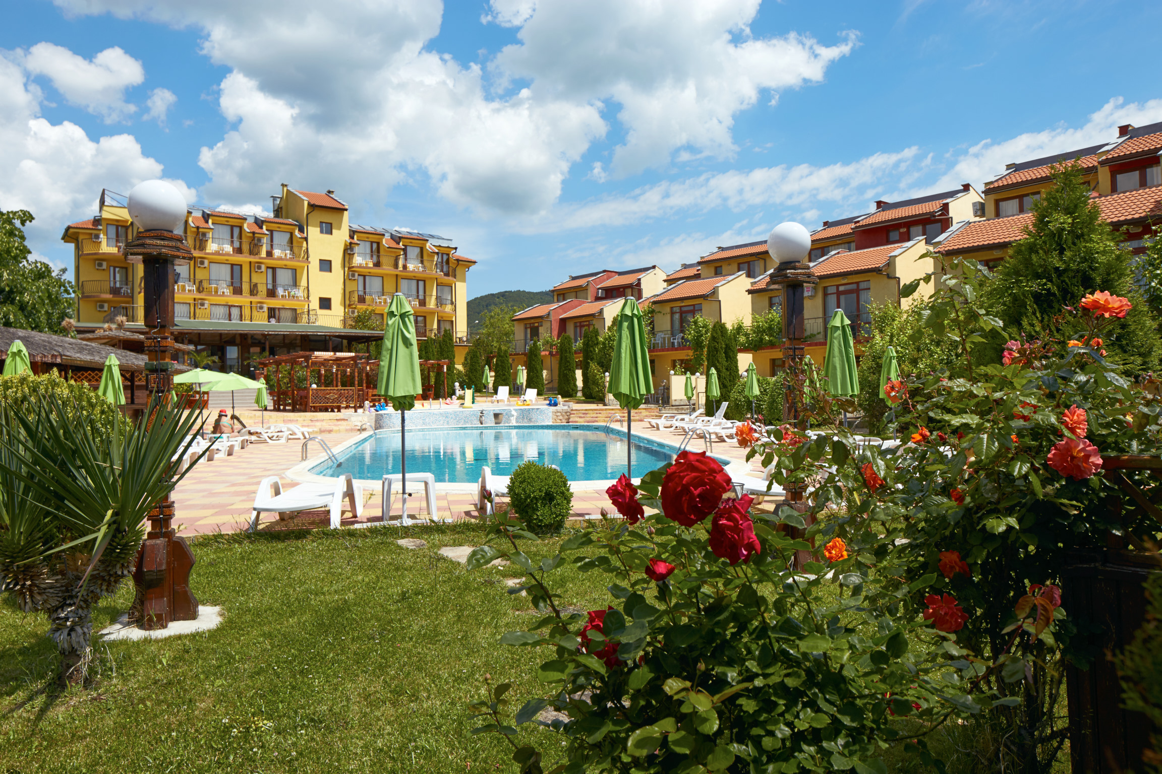 Yalta Holiday Village-Panorama hotela.jpg