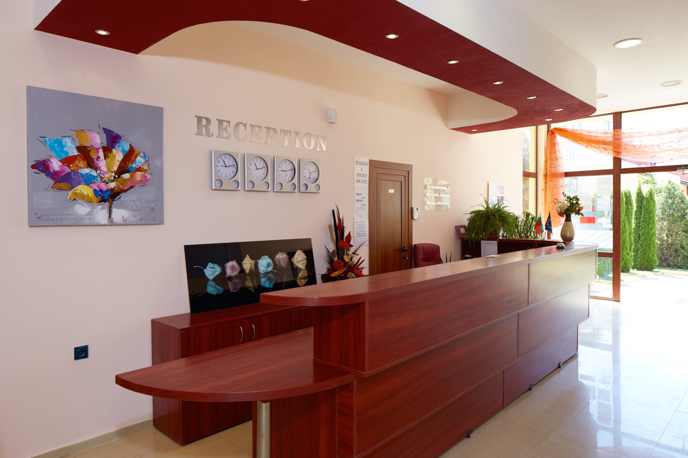 Yalta Holiday Village-Recepcija.jpg