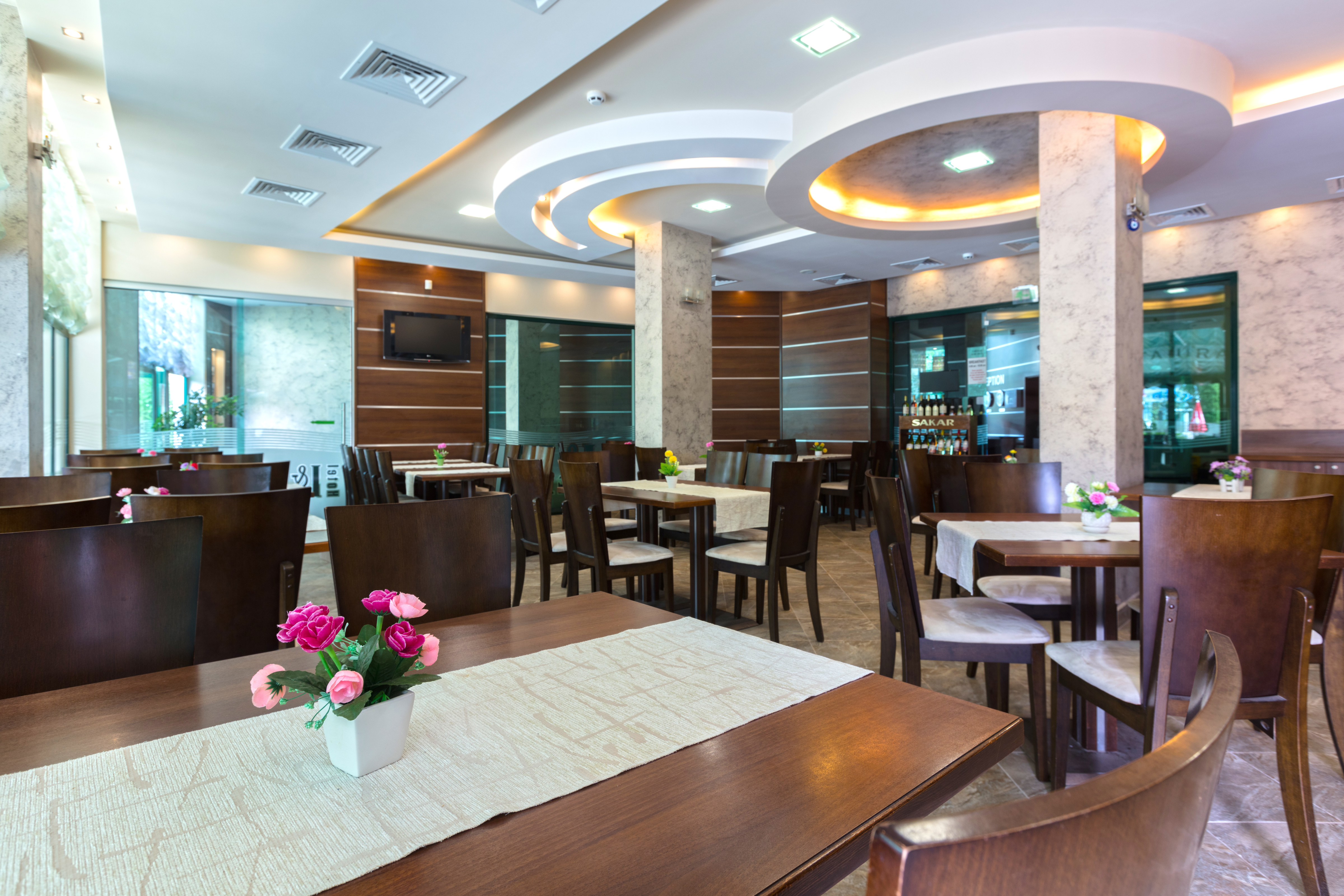 L & B Hotel-Restoran.jpg