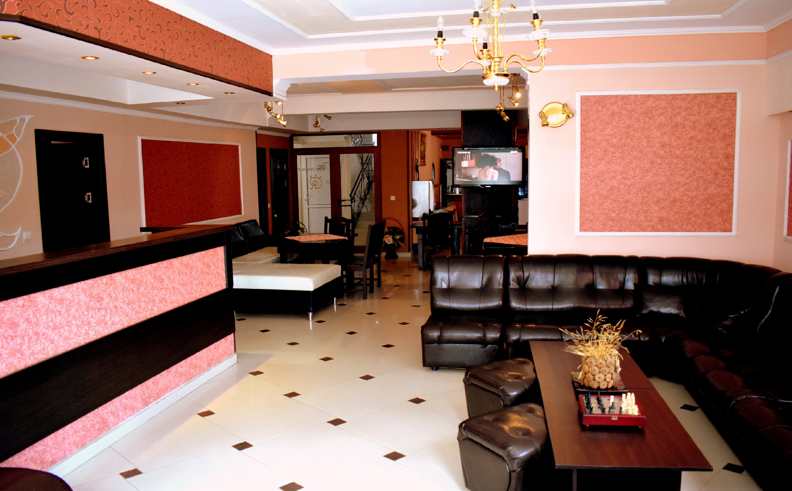 Hotel Ryor-Lobby.jpg