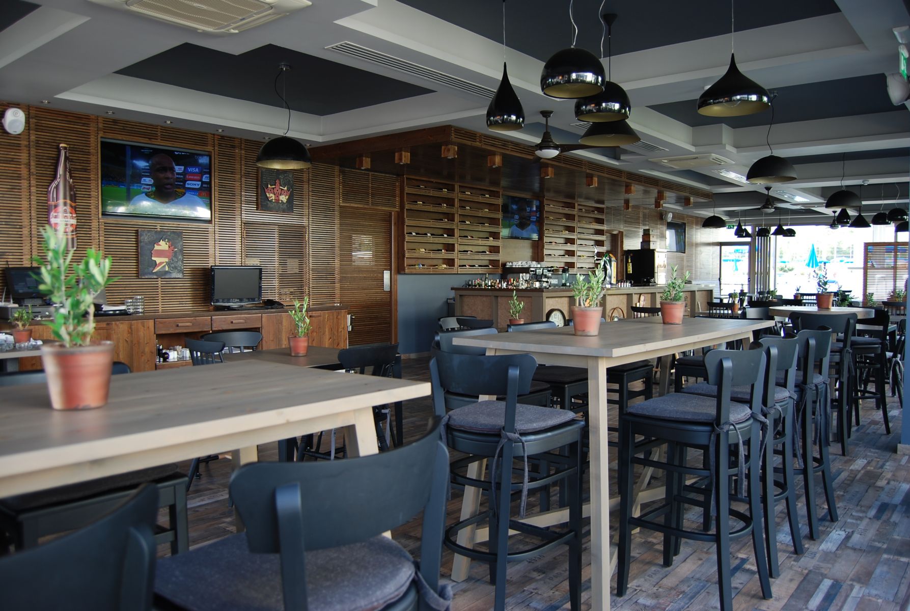 Euronapa Hotel-Bar.jpg