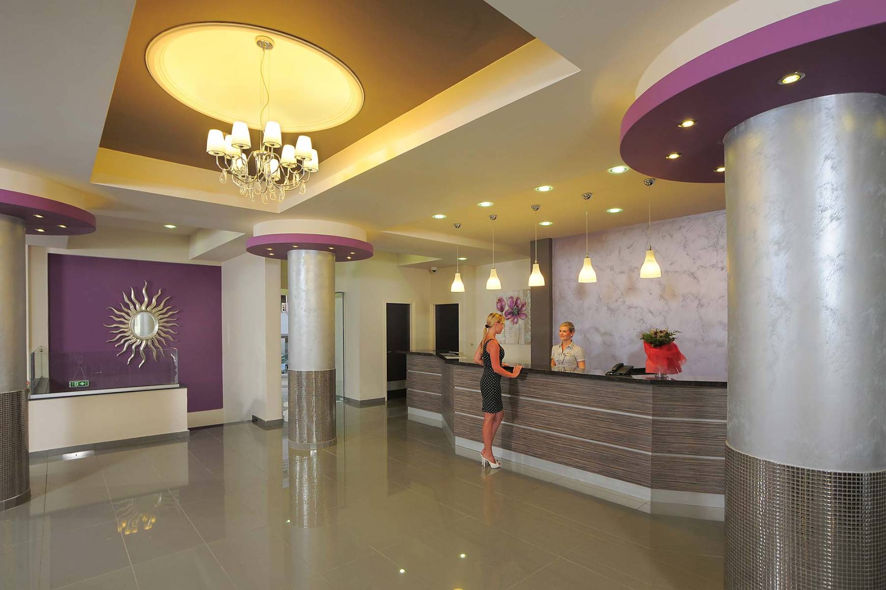 Euronapa Hotel-Recepcija.jpg