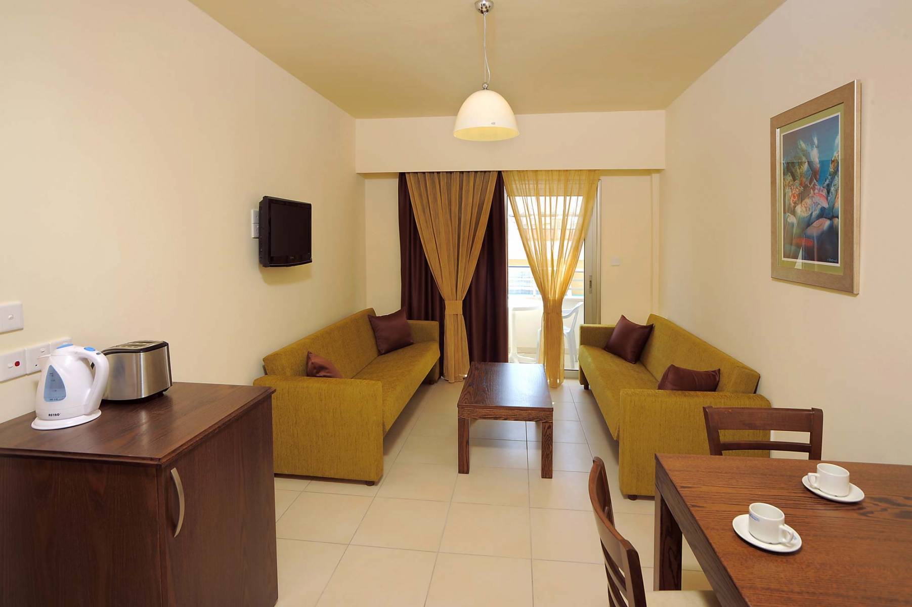 Euronapa Hotel-Superior jednosoban apartman.jpg