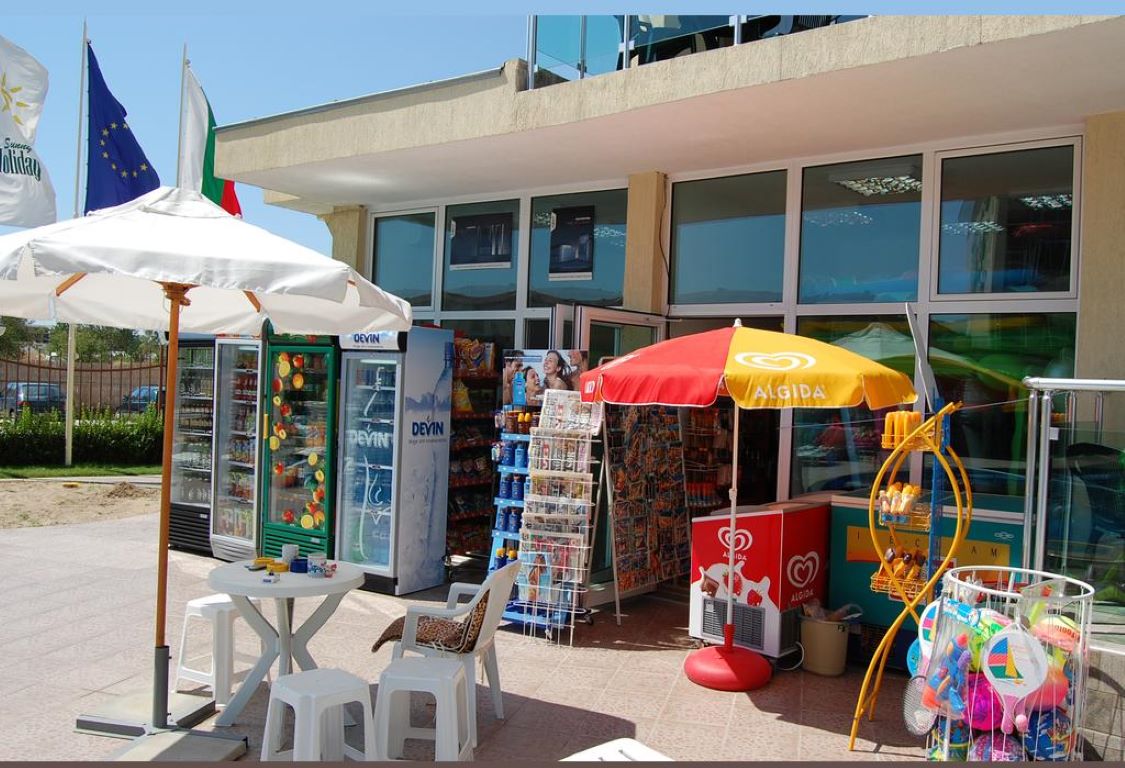 Julia Aparthotel-Mini market.jpg