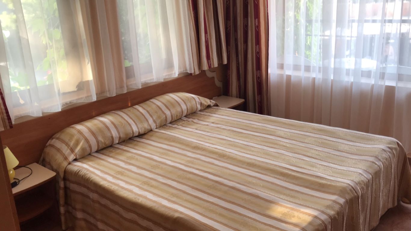 Hotel Oleander House-Standardna soba.jpg