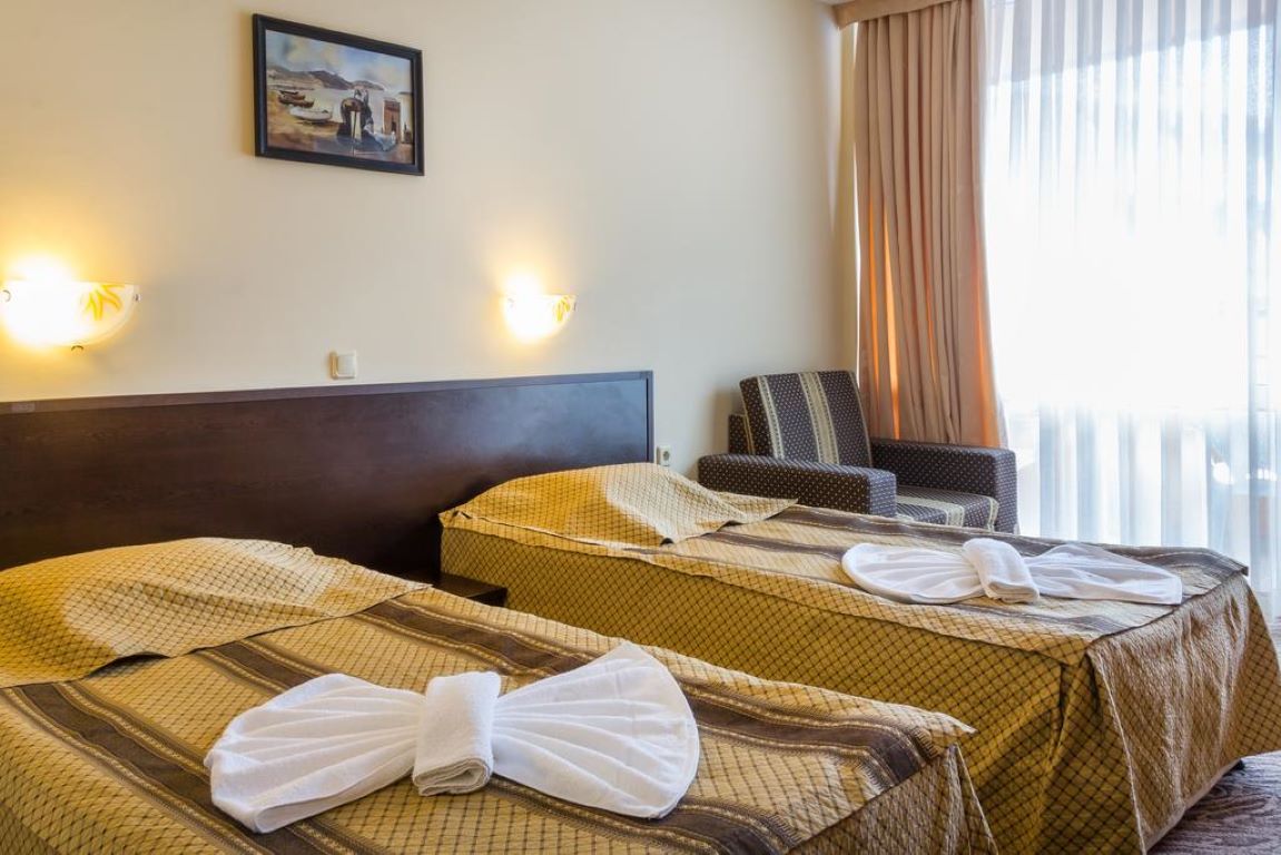 Hotel Amaris-Standardna soba.jpg