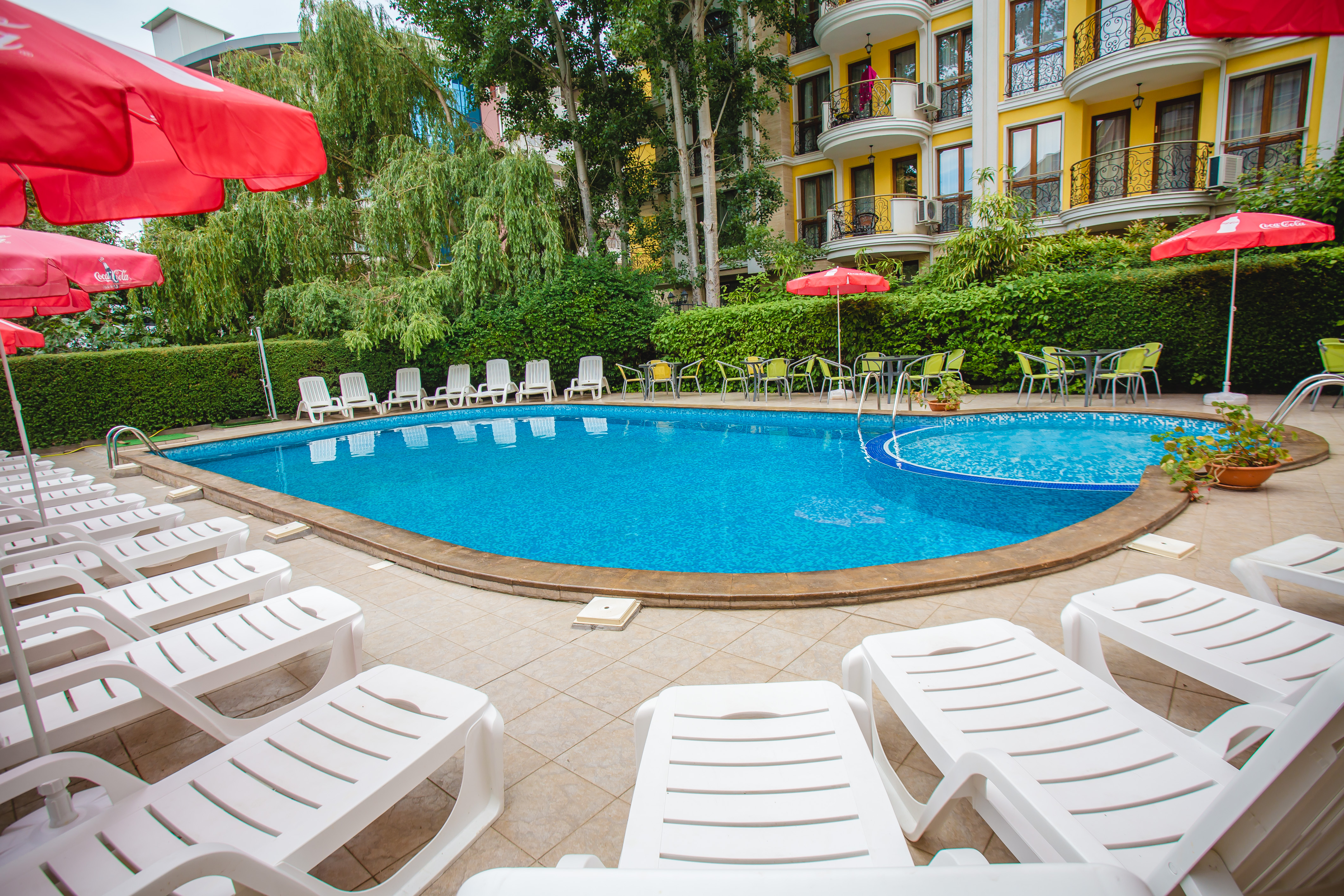 Hotel Deva-Bazen.jpg
