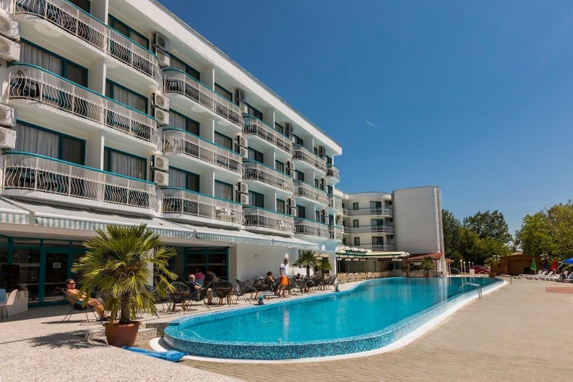 Hotel Zefir-Kompleks hotela.jpg