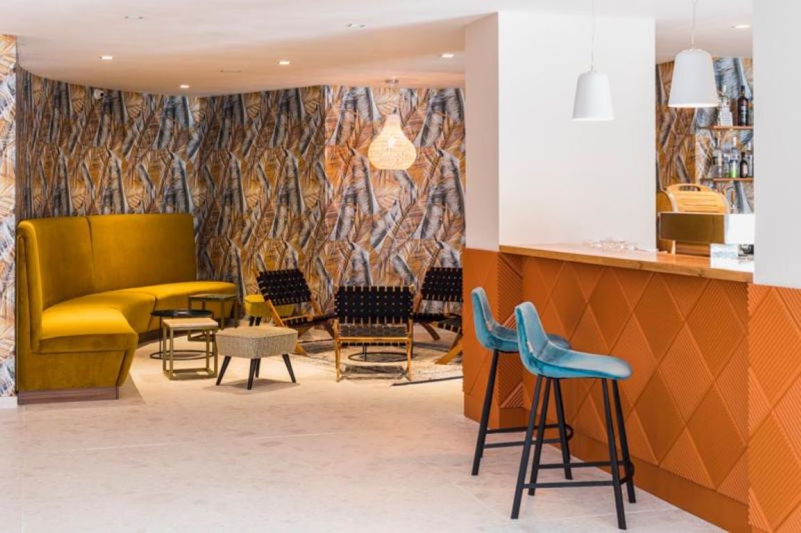 Hotel Zefir-Lobby bar.jpg