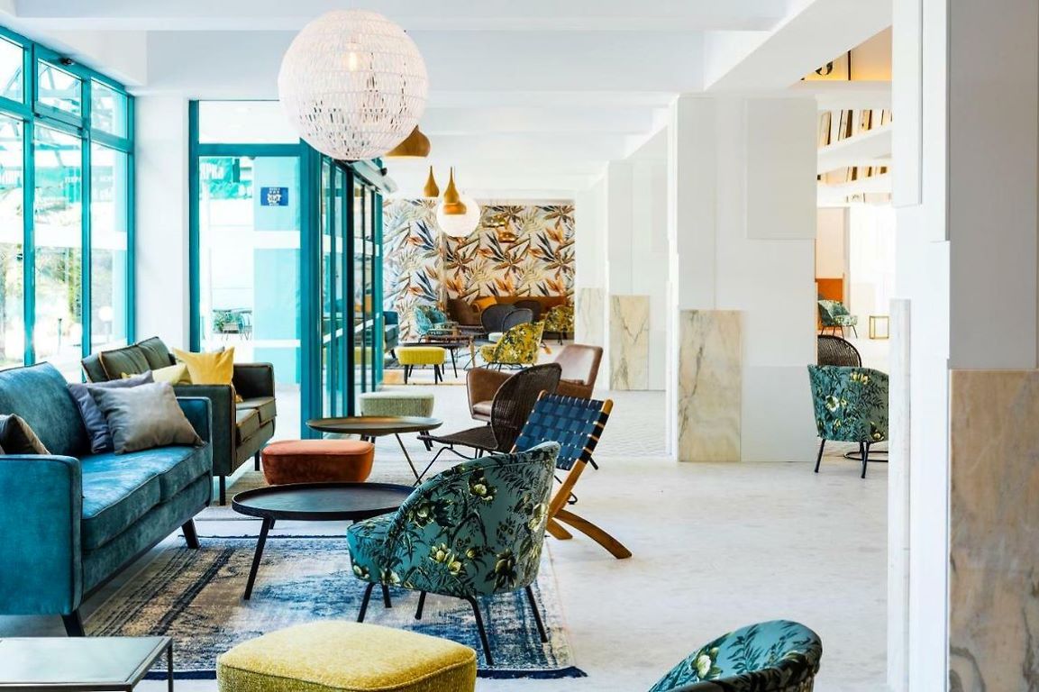 Zefir Hotel-Lobby.jpg