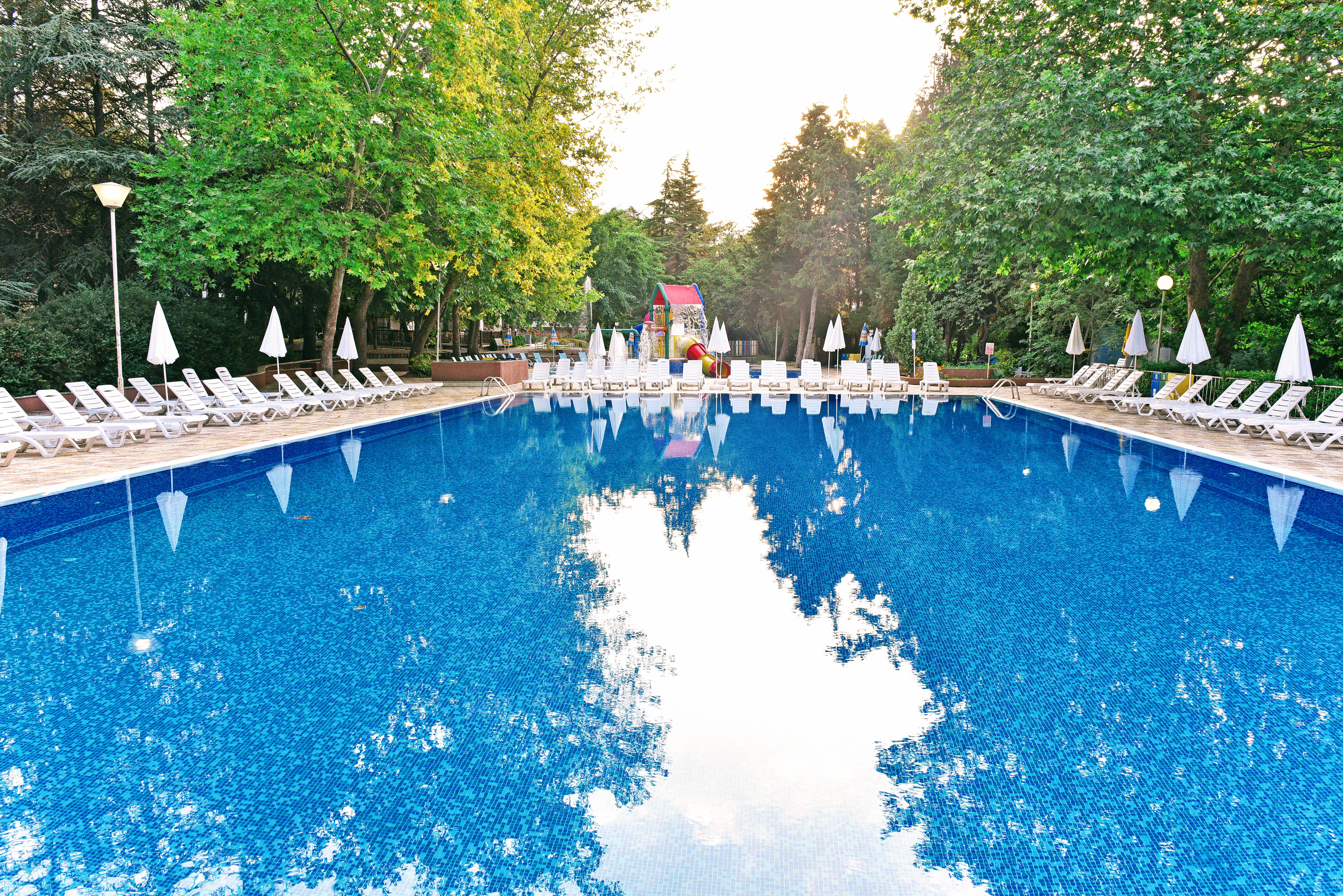 Hotel Kompas-Bazen.jpg