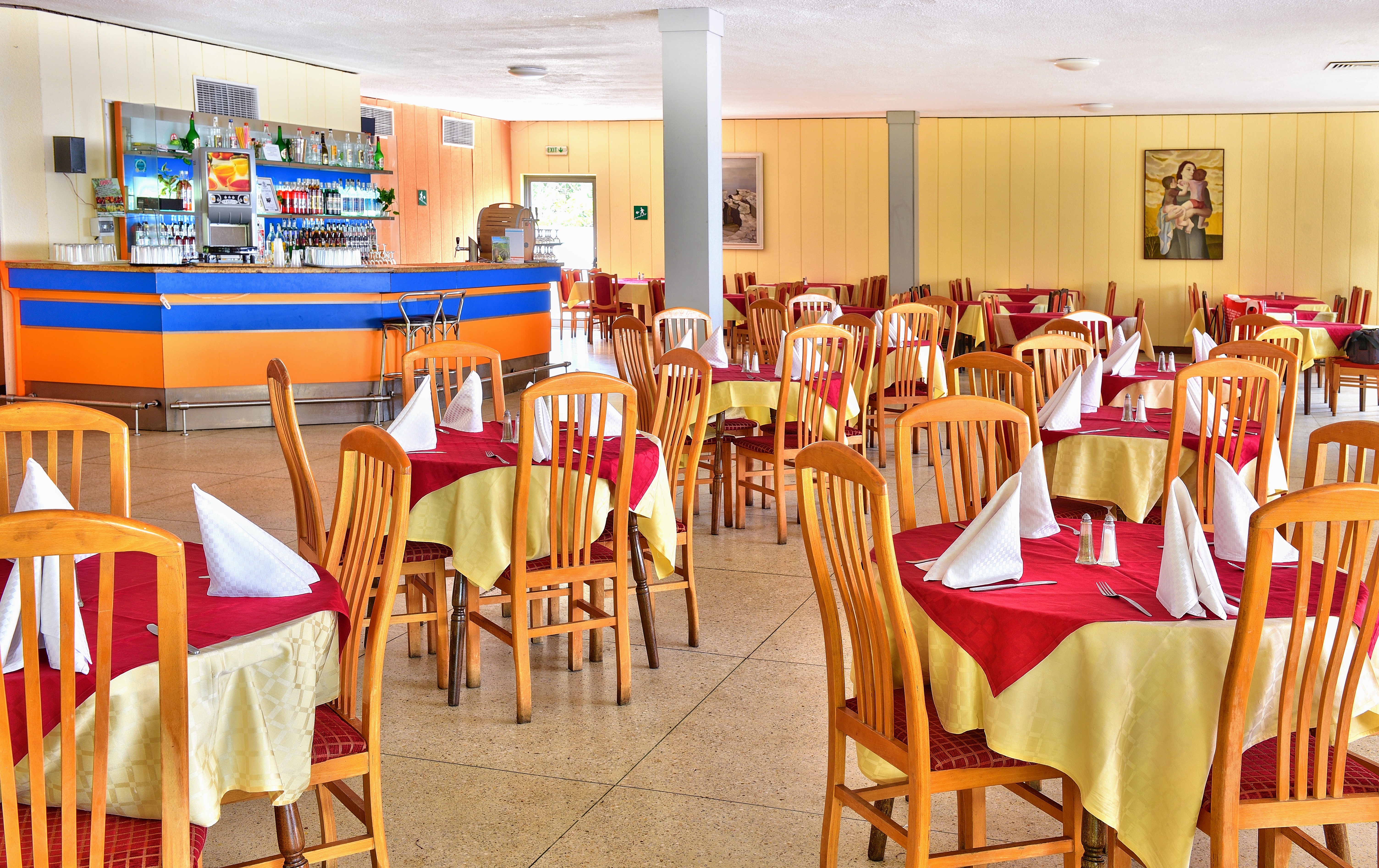 Kompas Hotel-Restoran.jpg