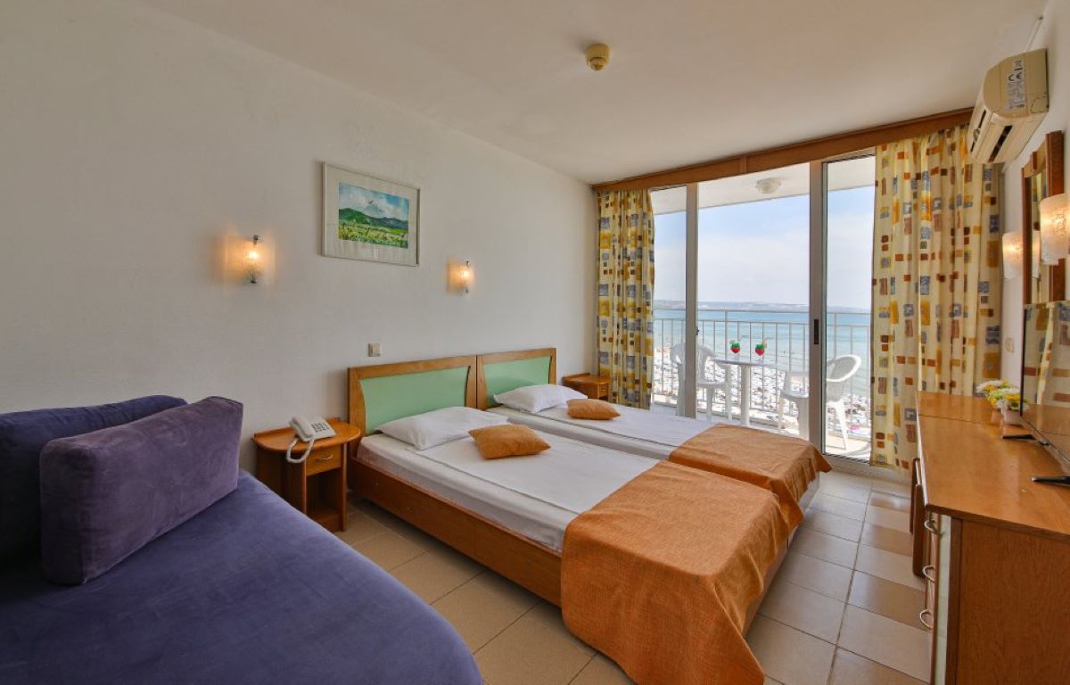 Elitsa Albena Hotel-Standardna soba pogled more.jpg