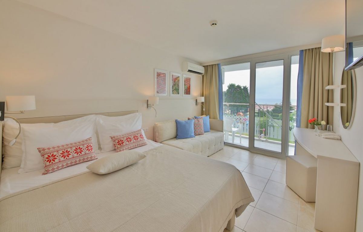 Hotel Kaliakra Mare-Standardna soba.jpg