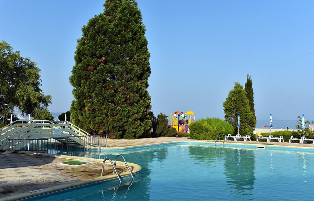 Hotel Kaliakras Mare-Bazen.jpg