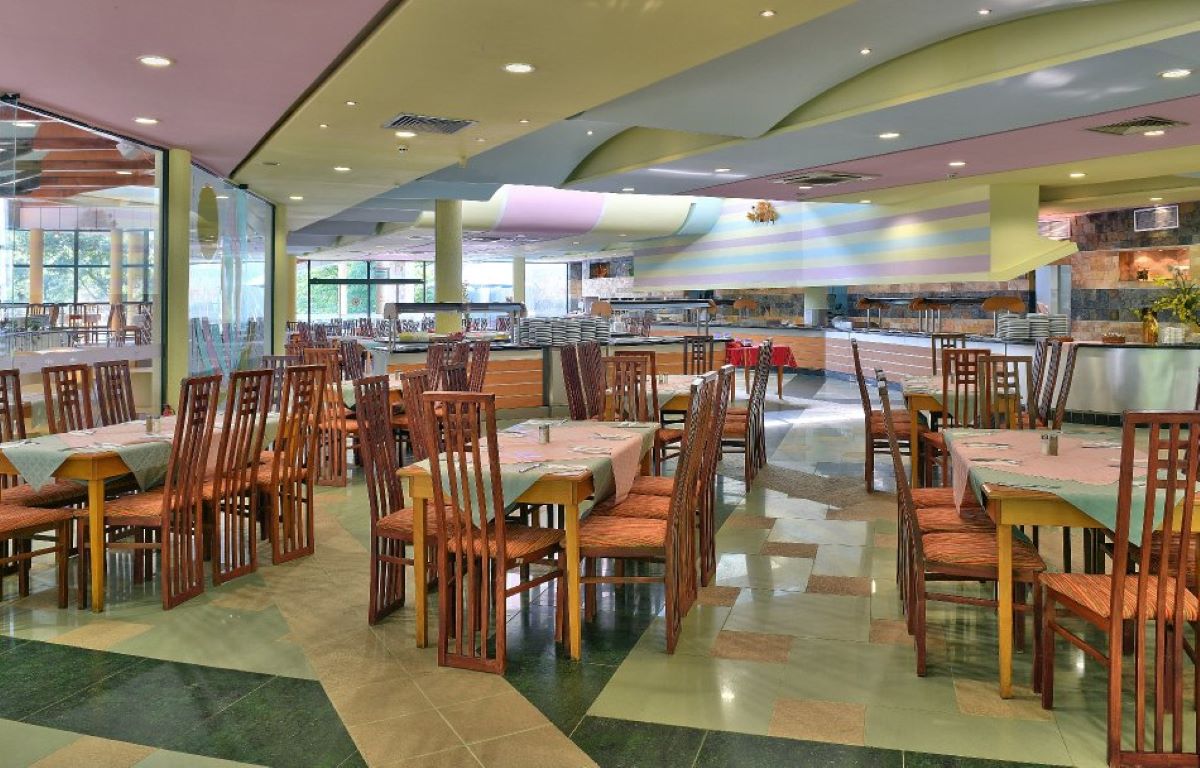 Magnolia Hotel-Restoran.jpg