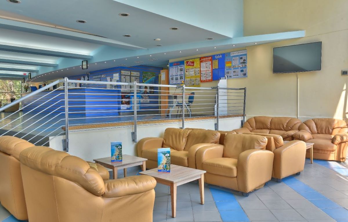 Hotel Mura-Lobby.jpg
